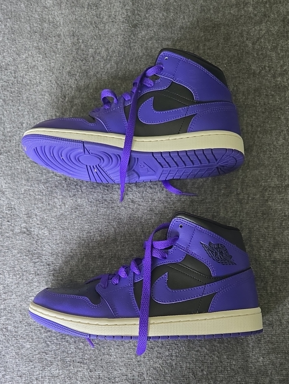 Women's Nike Purple & Black Air Jordan 1 Mid - Size 8